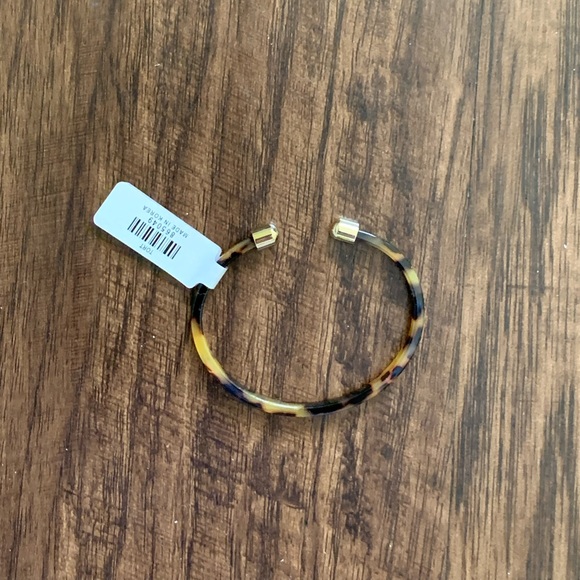 Francesca’s collections noemi tortoise cuff - Picture 7 of 8